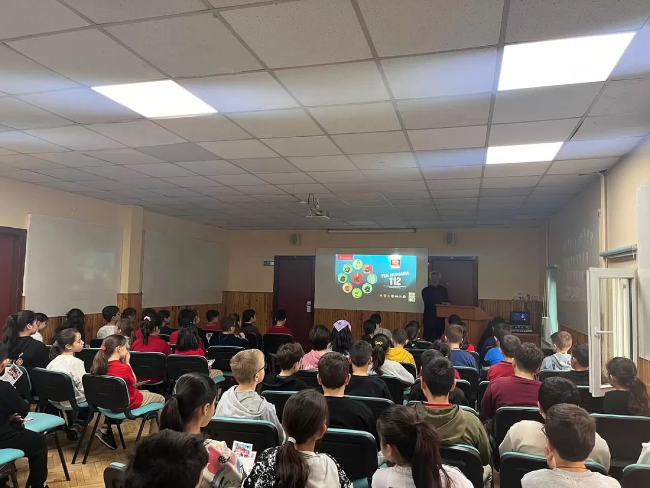 Bolu'da Öğrencilere 112 Acil Çağrı Merkezi Tanıtıldı