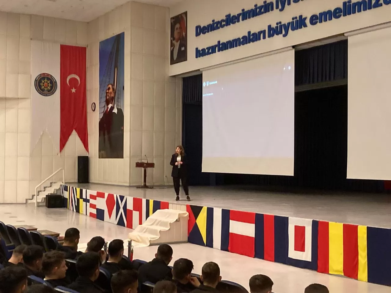 Yalova'da Gençlere Bağımlılıkla Mücadele Farkındalık Eğitimi