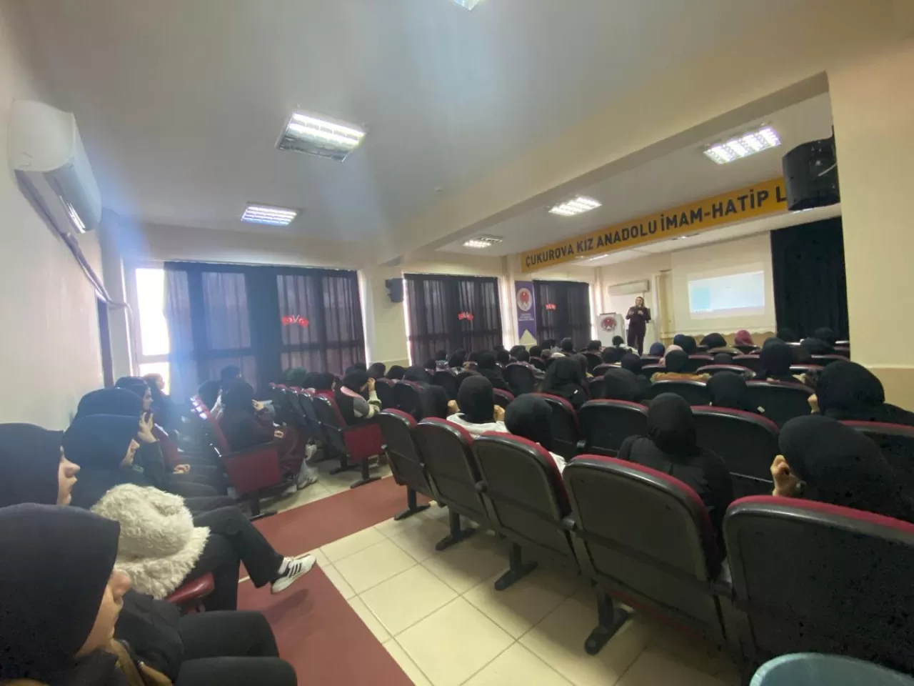 Osmaniye'de Öğrencilere Obezite ve Fiziksel Aktivite Eğitimi Verildi