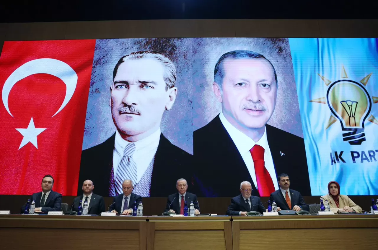 Prof. Dr. Kemal Memişoğlu'nun AK Parti MKYK Toplantısına Katılımı