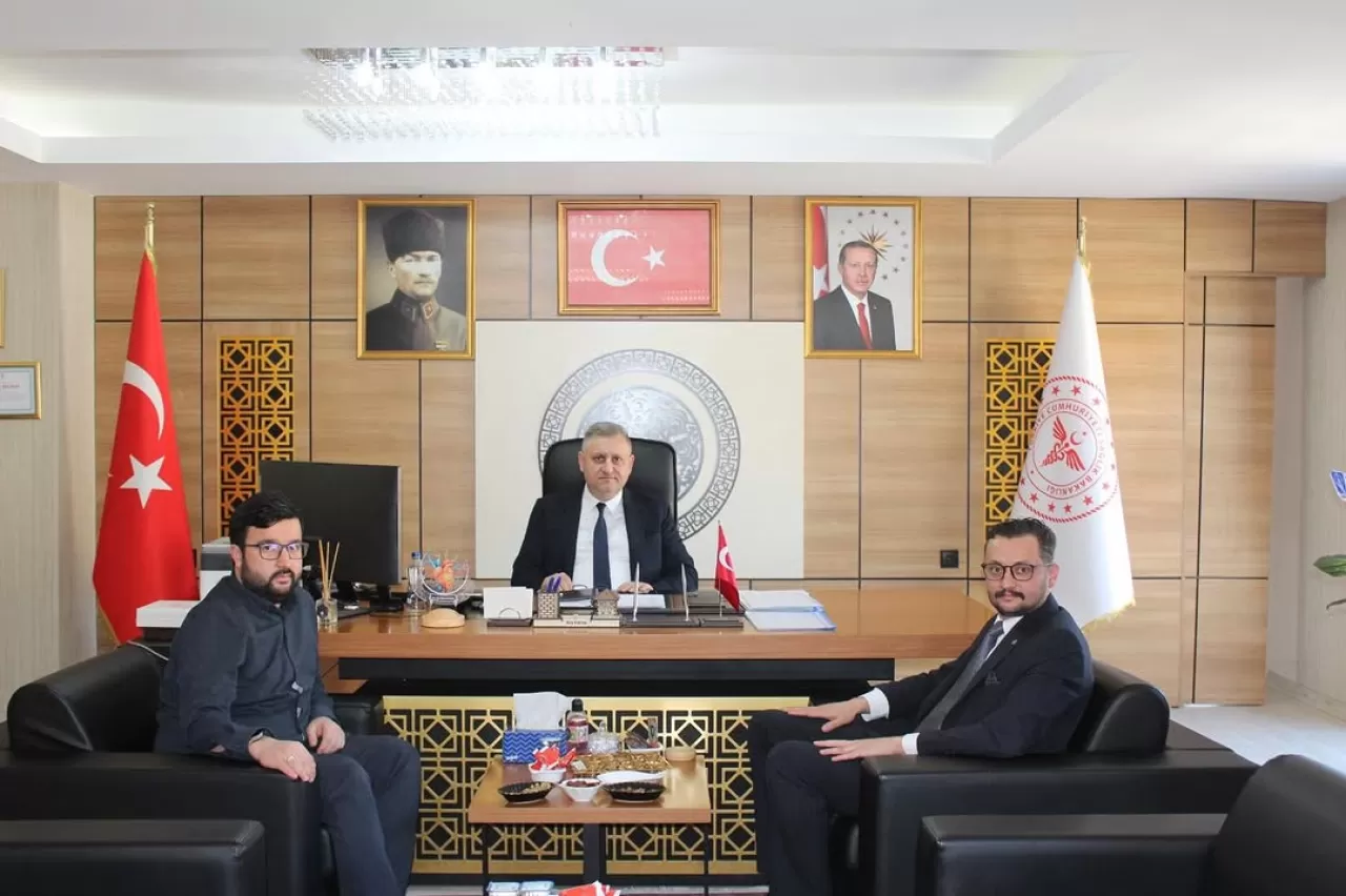 Muş Devlet Hastanesi Yöneticileri Bitlis İl Sağlık Müdürü'nü Ziyaret Etti