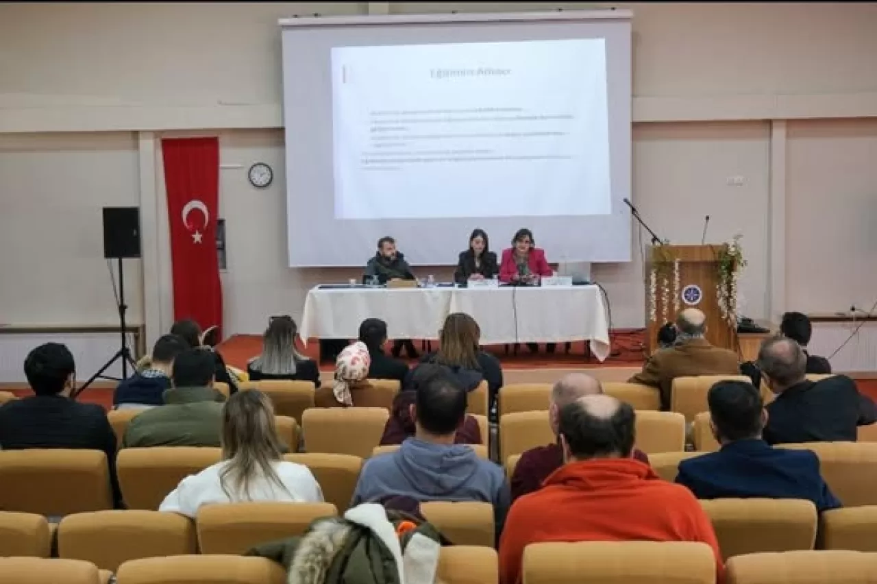 Ardahan'da Üniversite Öğrencilerine Psikolojik Destek Eğitimi