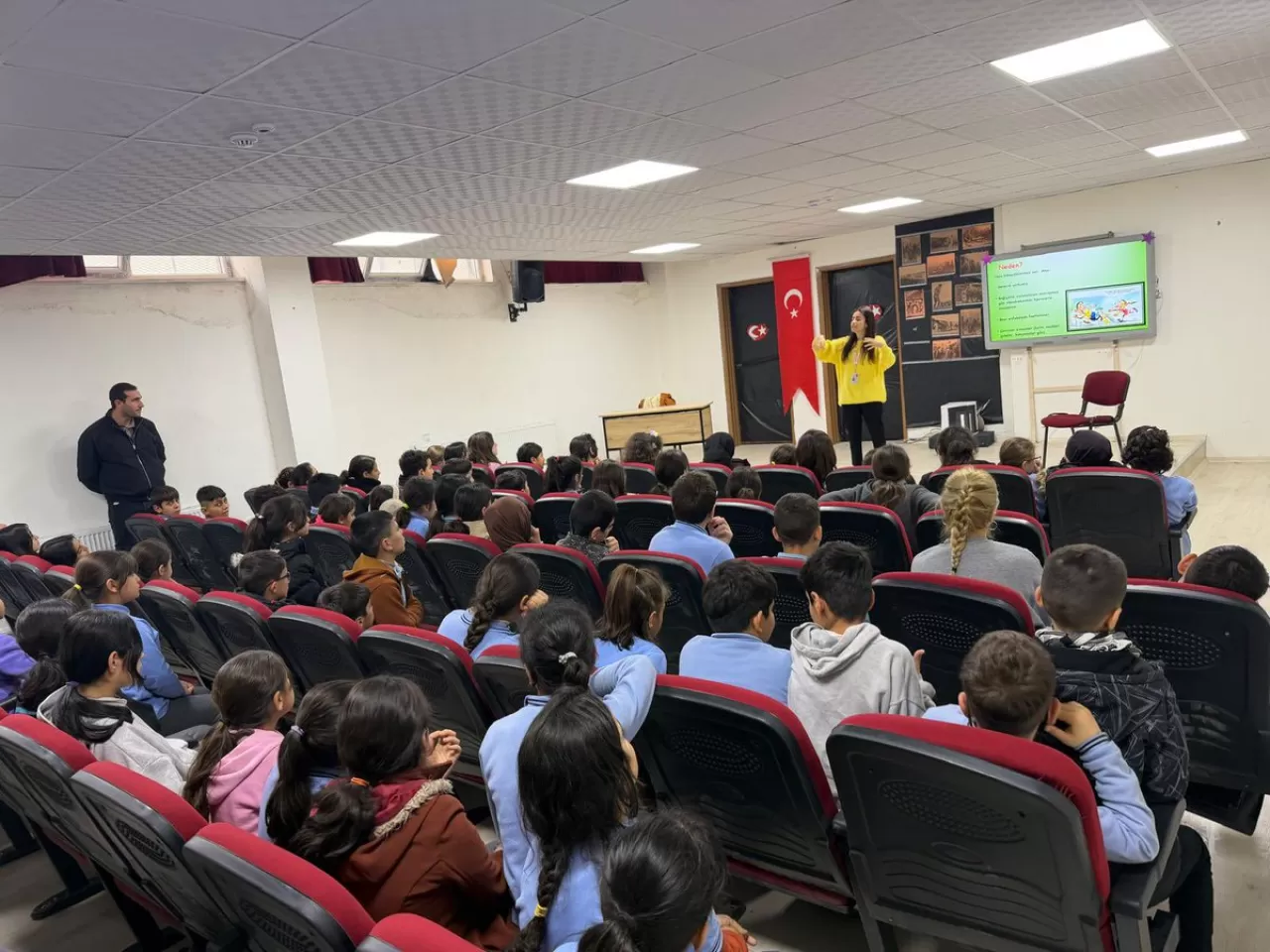 Siirt'te Öğrencilere Diyabet ve Hijyen Eğitimi Verildi