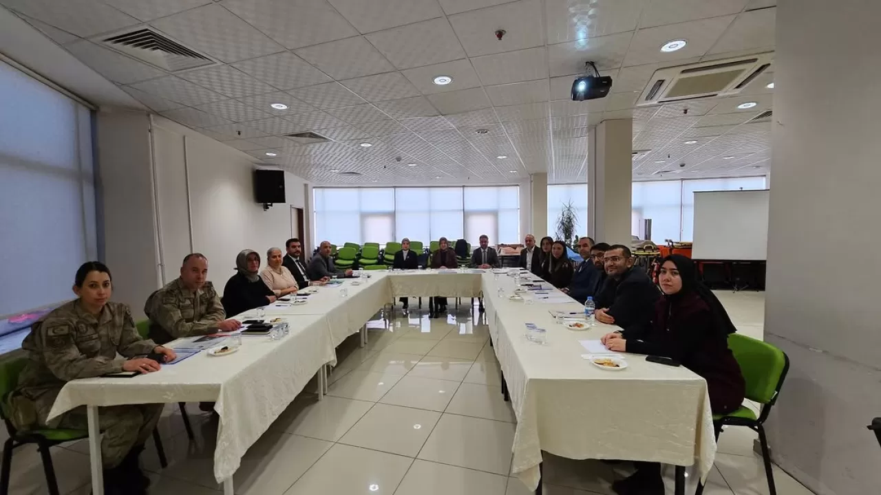 Bingöl'de Çocuk İzlem Merkezi Toplantısı Gerçekleştirildi
