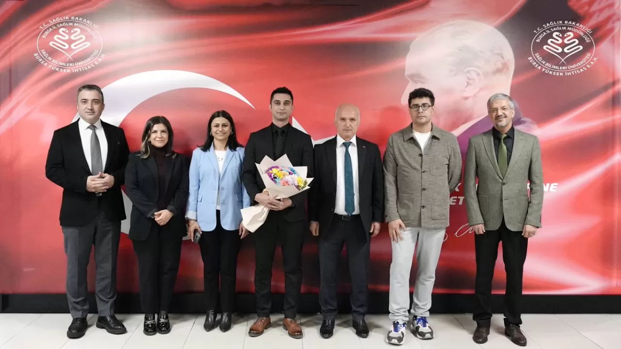 Dr. Recep Sami Özay, Acil Tıp Uzmanlık Sınavını Başarıyla Geçti