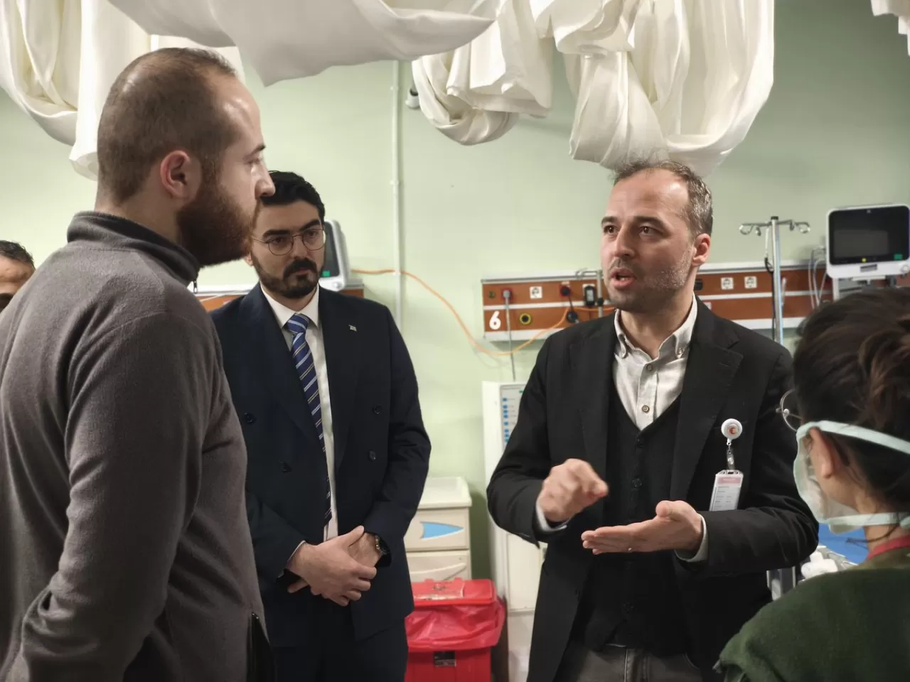 Kırşehir Eğitim ve Araştırma Hastanesi Yoğun Bakım Ünitelerinde İnceleme