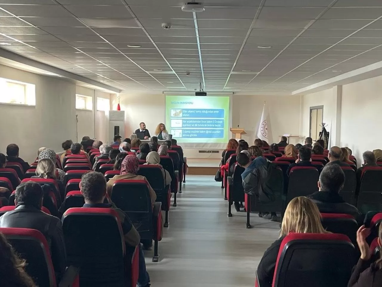 Aksaray'da Öğretmenlere 