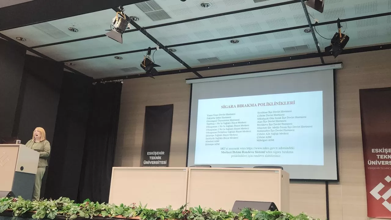 Eskişehir'de Üniversite Öğrencilerine Yönelik Bağımlılıkla Mücadele Semineri Düzenlendi