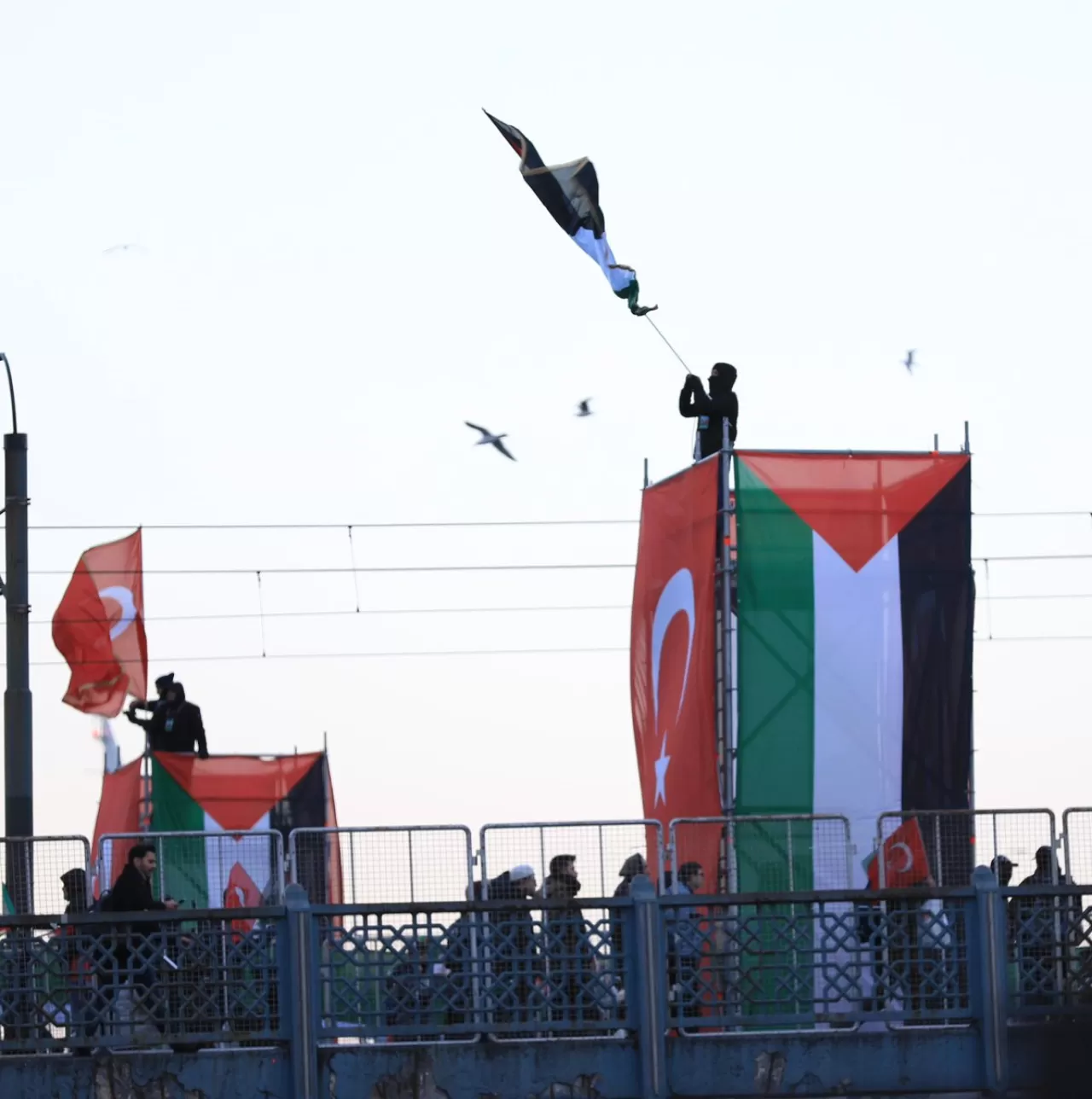 İstanbul'dan Yükselen İnsanlık Çağrısı: Gazze İçin Omuz Omuza