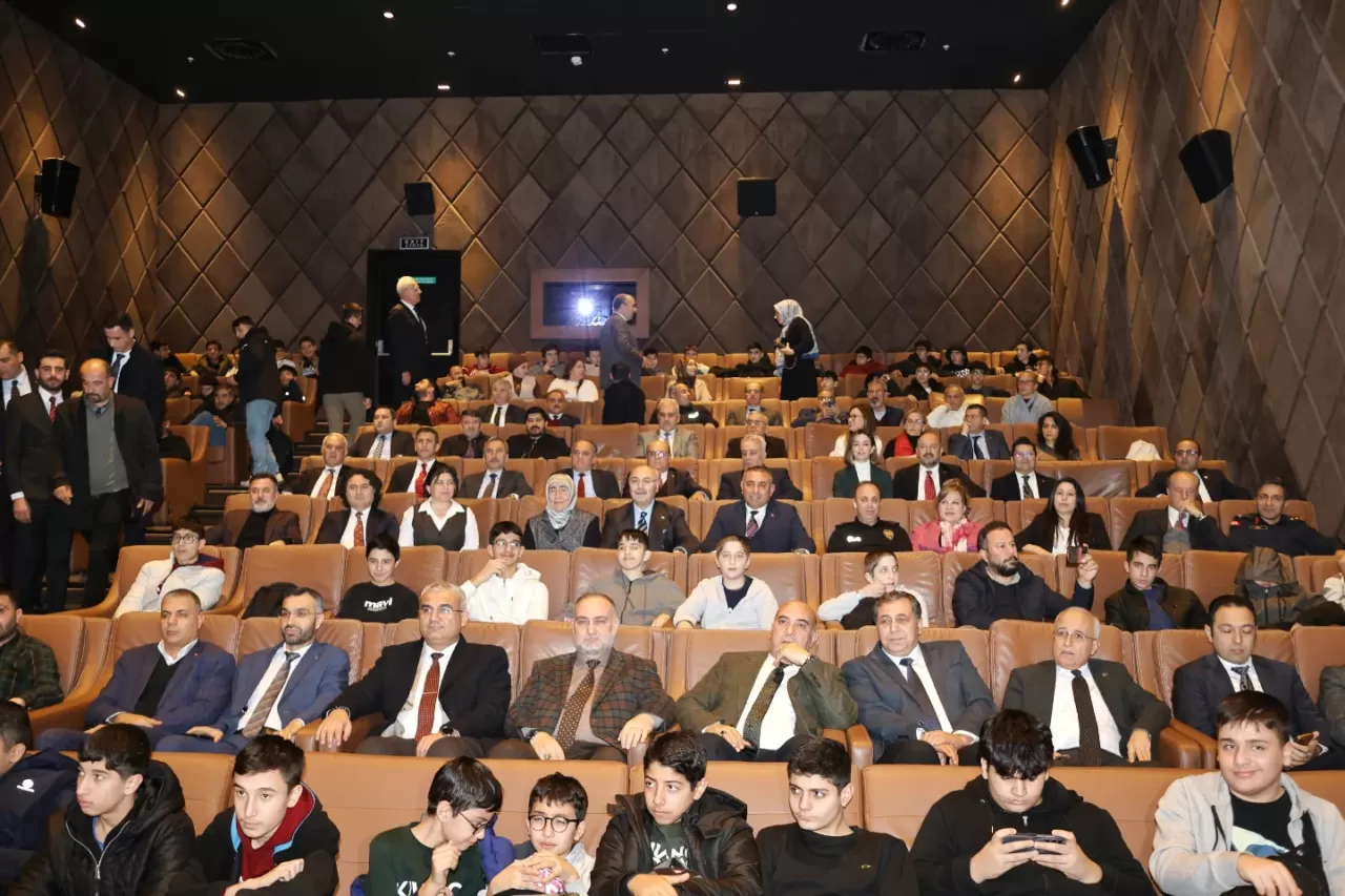 Adana'da 5 Yaşındaki Hind Rajab'ın Katledilişini Anlatan Film Gösterimi