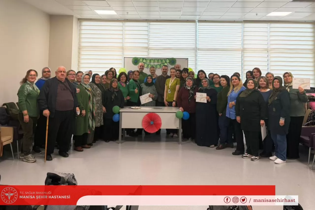 Manisa'da Obeziteyle Mücadelede Başarı Hikayeleri: Mezuniyet Coşkusu