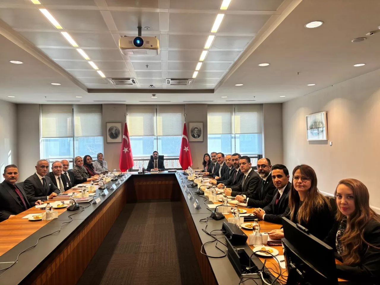 Türk Eczacıları Birliği'nden Cumhurbaşkanlığı Sağlık Politikaları Kurulu'na Önemli Talepler