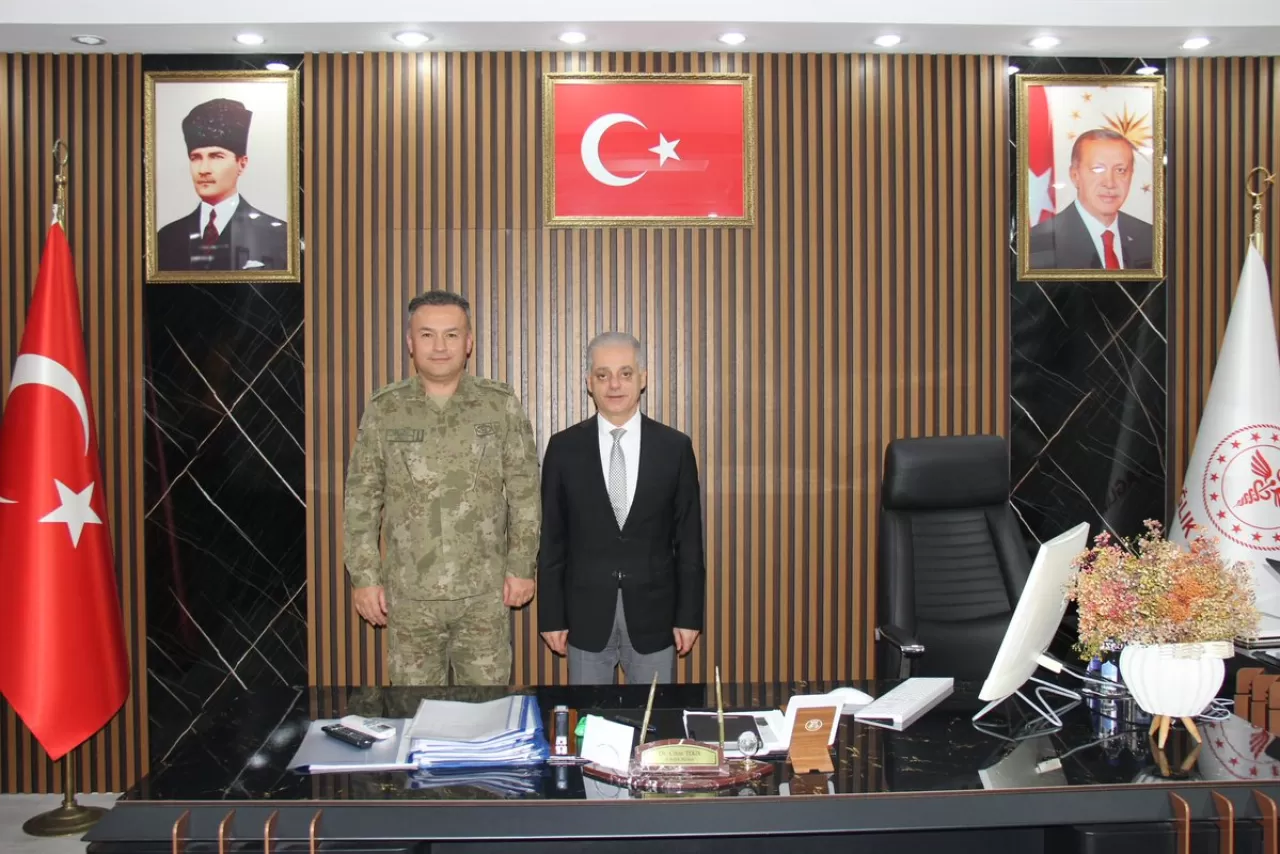 Erzincan'da Askeri ve Sivil İş Birliği: İl Sağlık Müdürlüğü Ziyaret Edildi