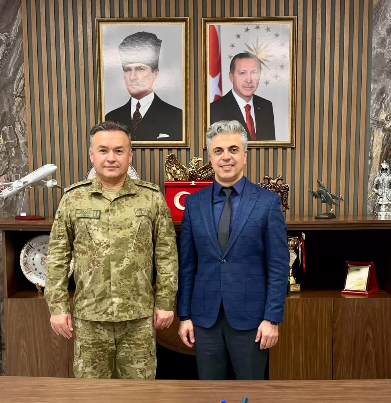 Erzincan'da Askeri ve Sağlık İş Birliği: Tugay Komutanı Hastane Başhekimini Ziyaret Etti