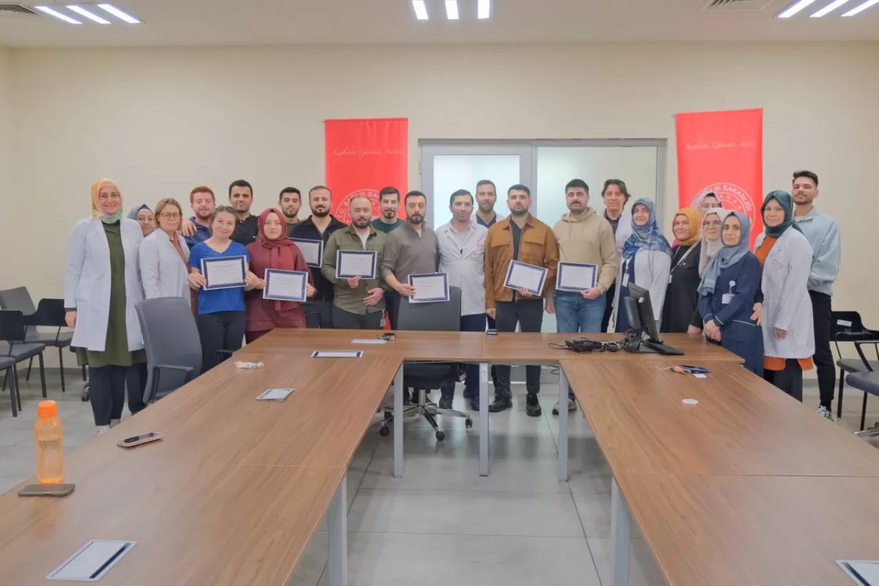 Kocaeli'de Acil Bakım Hemşireliği Eğitimi Tamamlandı