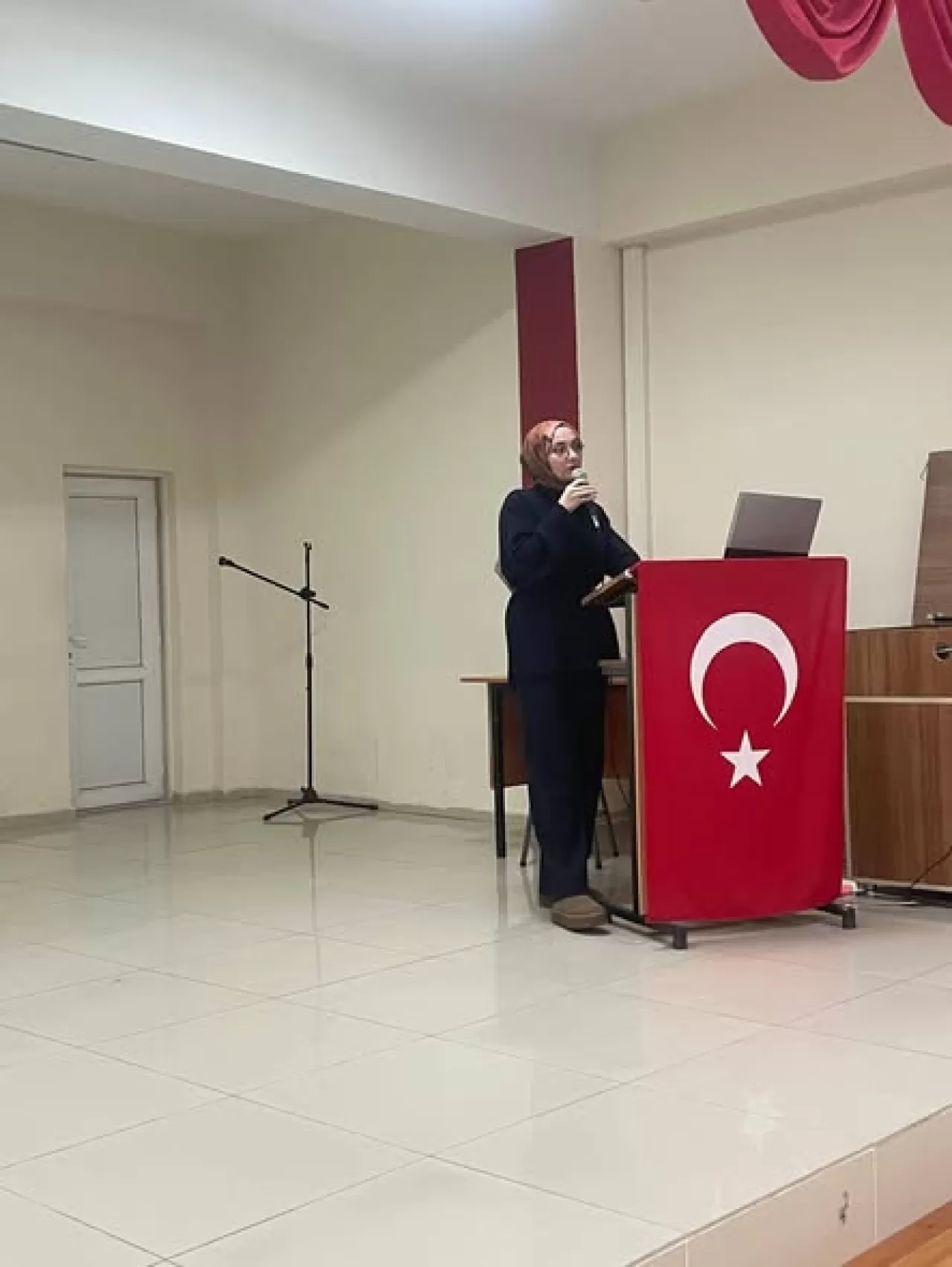 Amasya'da Lise Öğrencilerine Sağlıklı Yaşam Eğitimi