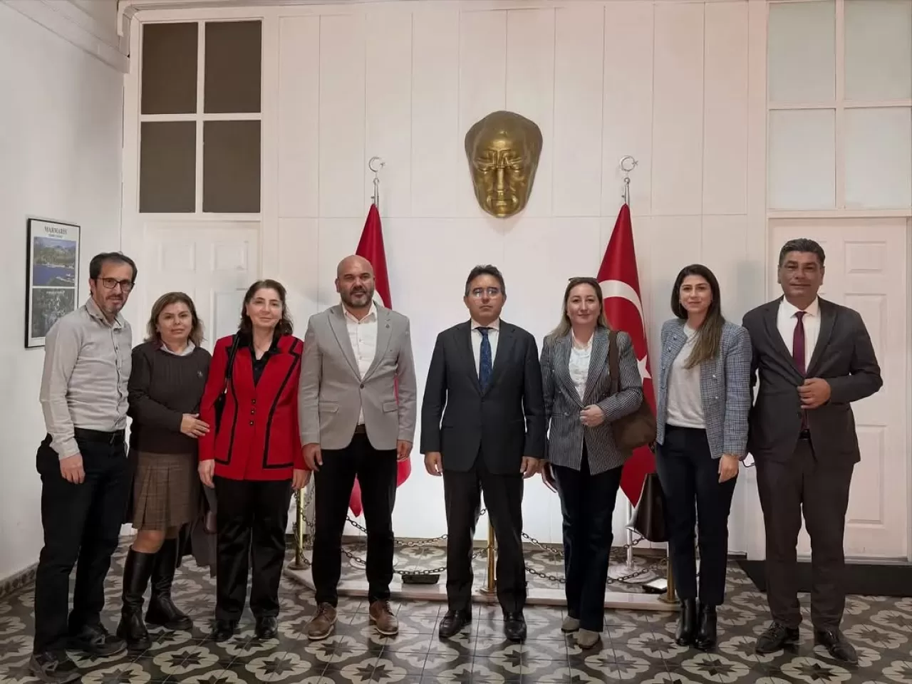 Marmaris'te Kamu Çalışanlarının Barınma ve Sağlık Sorunları Masaya Yatırıldı