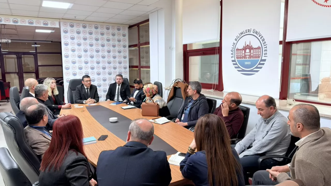 Diyarbakır Gazi Yaşargil Hastanesi'nde İdari Birimler Toplantısı Yapıldı