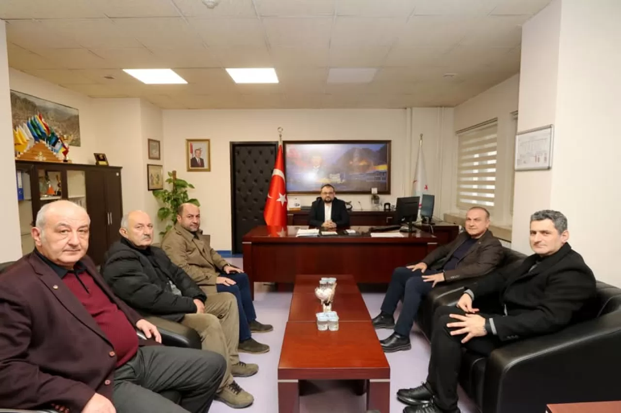 Amasya Ticaret ve Sanayi Odası Yöneticilerinden Hastane Başhekimi'ne Nezaket Ziyareti