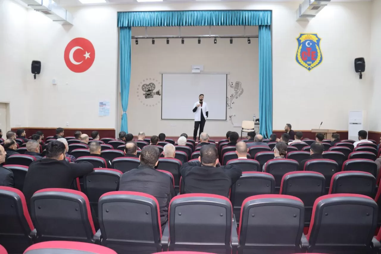 Batman Cezaevlerinde Tutuklu ve Hükümlülere Verem Eğitimi