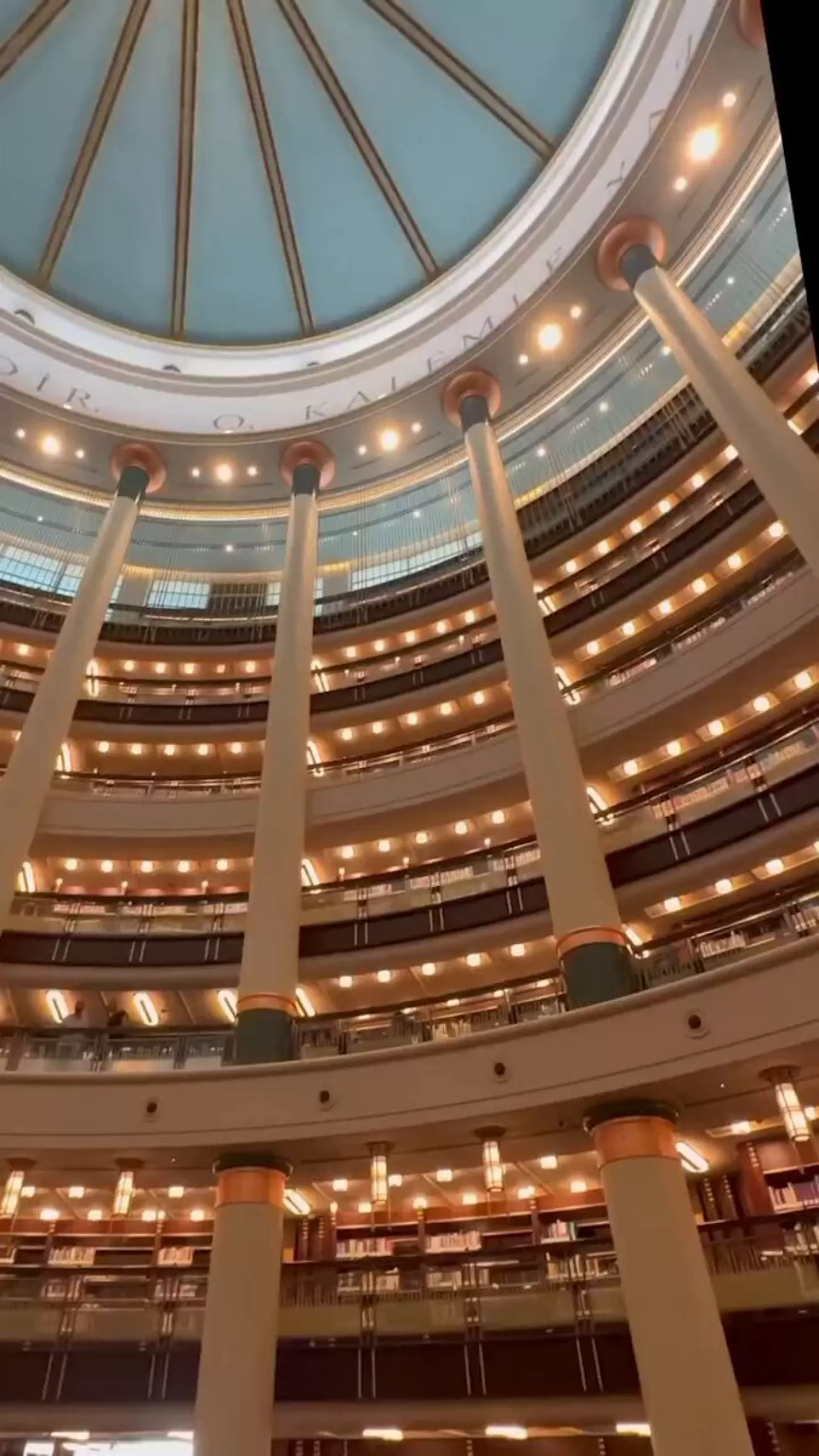 Tıp ve Kültür Sanat Sempozyumu'nda Şifa ve Sanat Buluştu