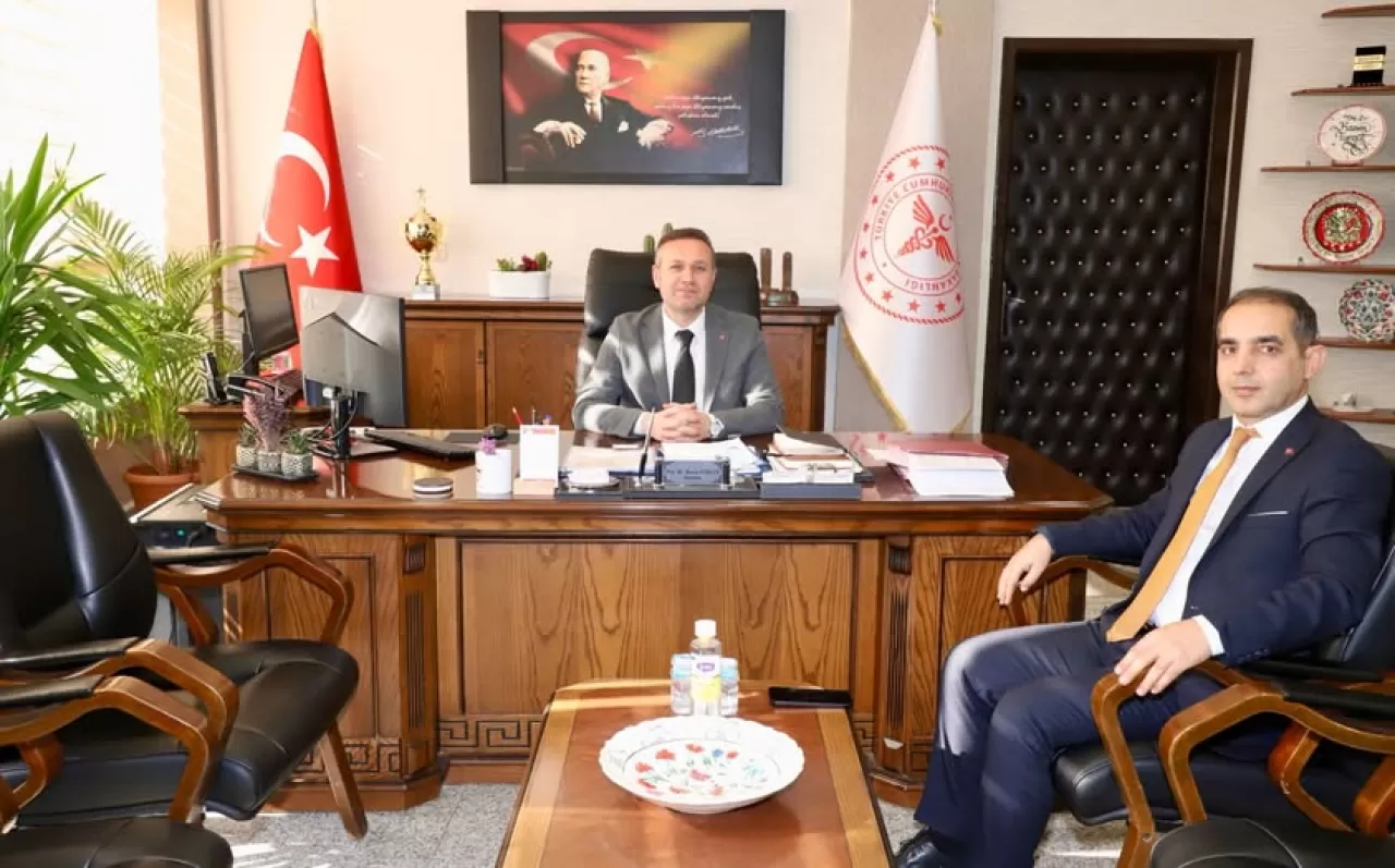 Adıyaman Üniversitesi Hastanesi Başhekimi Prof. Dr. Kasım Turgut'a Profesörlük Unvanı