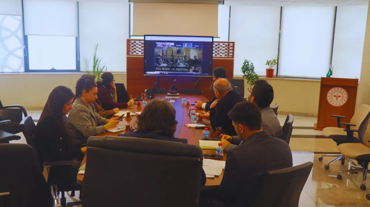 Türkiye ve Pakistan Sağlık Alanında İş Birliğini Geliştiriyor