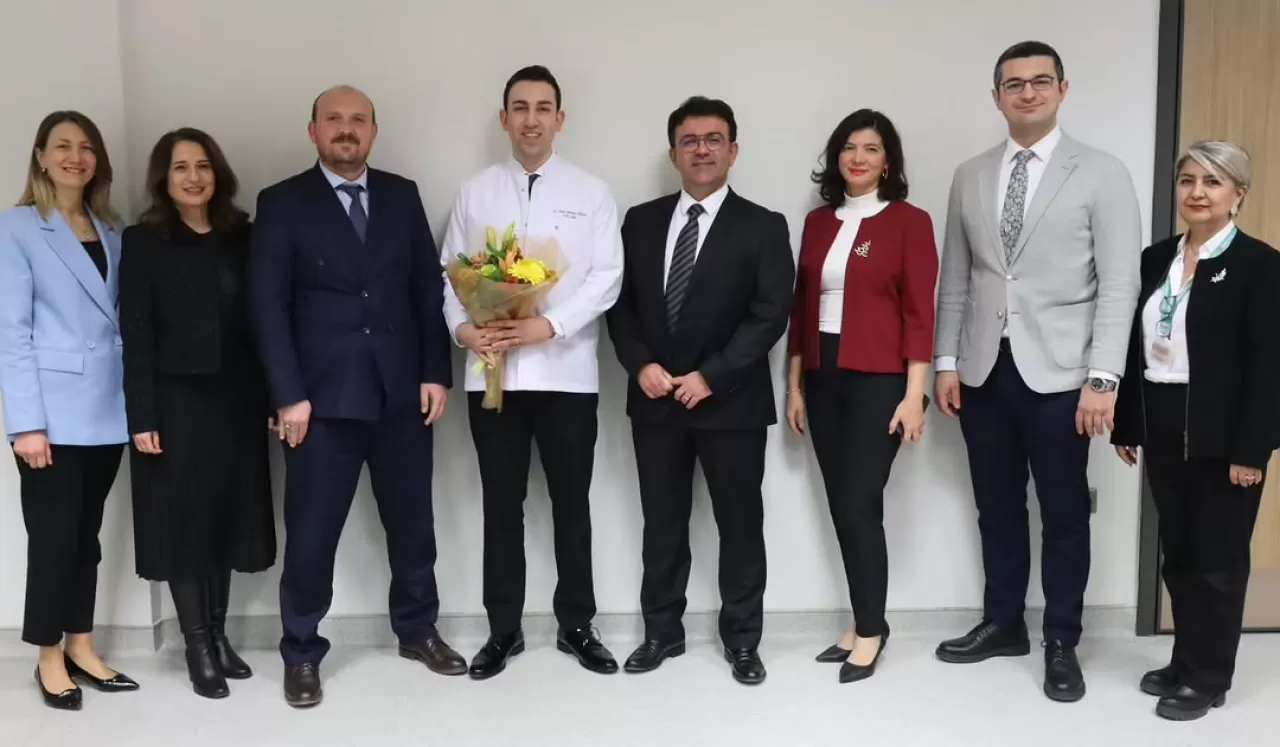 Bursa'da Dr. Ömer Berkan Özcan, Fiziksel Tıp ve Rehabilitasyon Uzmanı Oldu