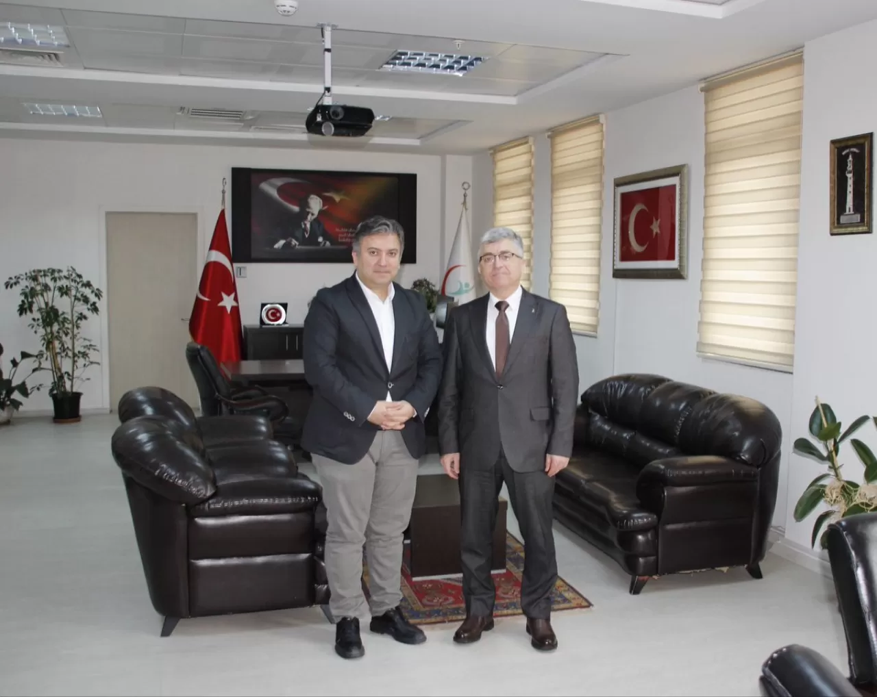 Yozgat İl Sağlık Müdürü Karaarslan, Çamlık Gazetesi Yöneticisini Ağırladı