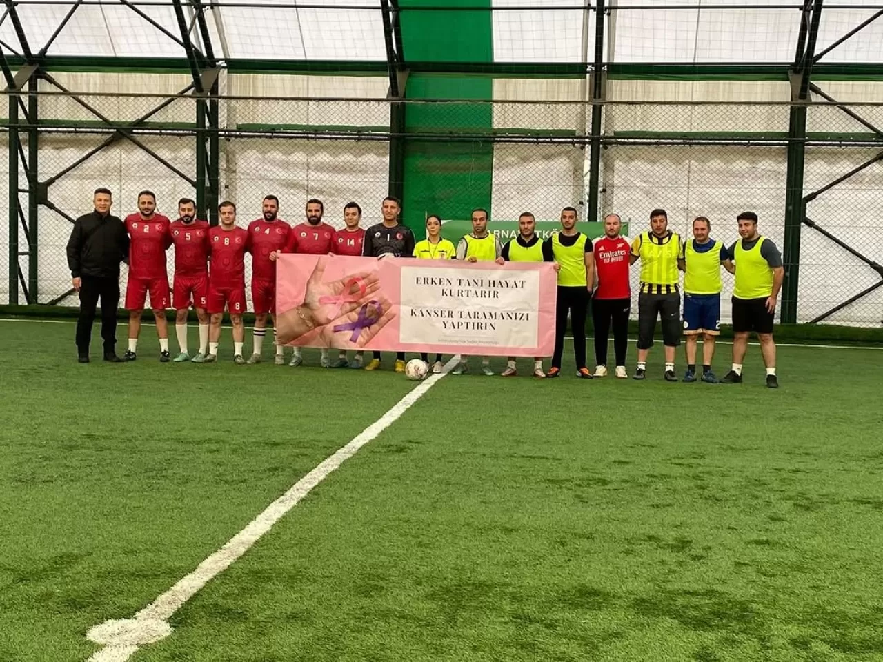 Arnavutköy'de Dünya Kanser Günü'nde Farkındalık Futbol Turnuvası Düzenlendi