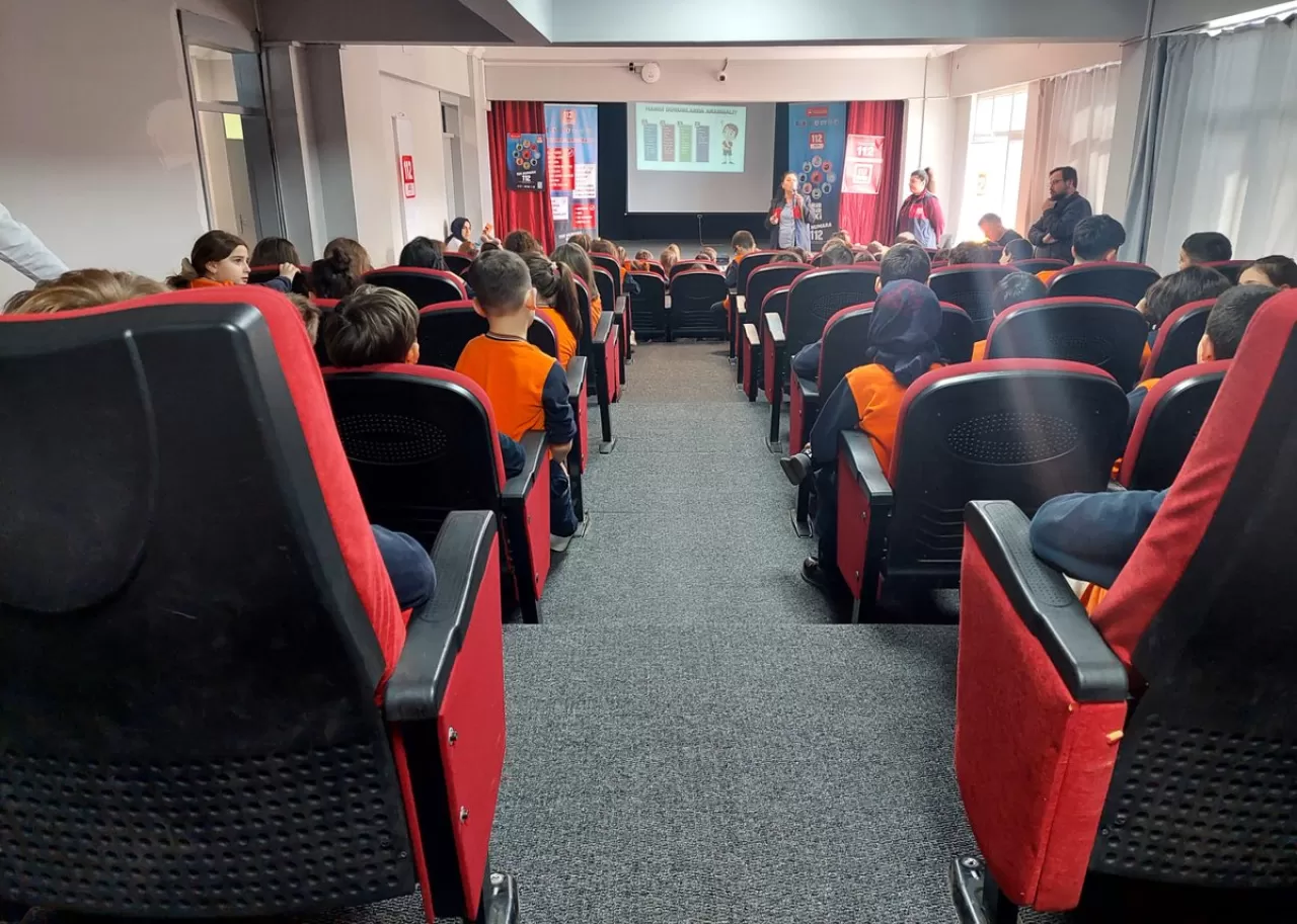 Trabzon'da İlkokul Öğrencilerine 112 Acil Çağrı Eğitimi Verildi
