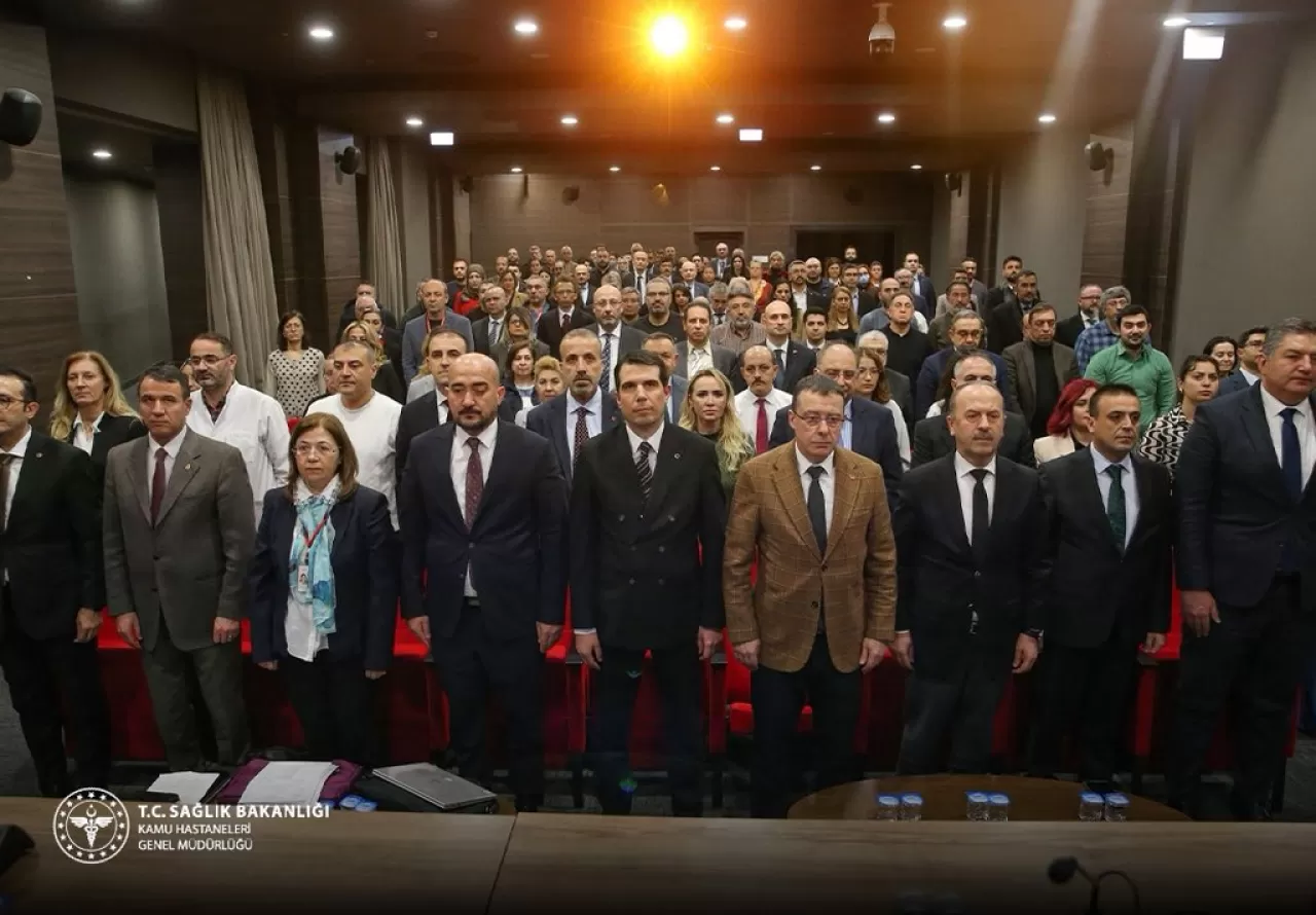 Kamu Hastanelerinde Acil Servis ve Yoğun Bakım Sirkülasyonu Masaya Yatırıldı