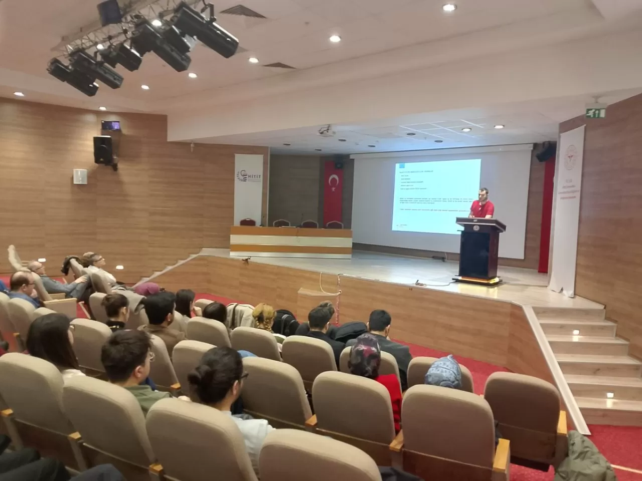 Çorum'da Aile Hekimlerine Tütün Bağımlılığı Tedavisi Eğitimi Verildi