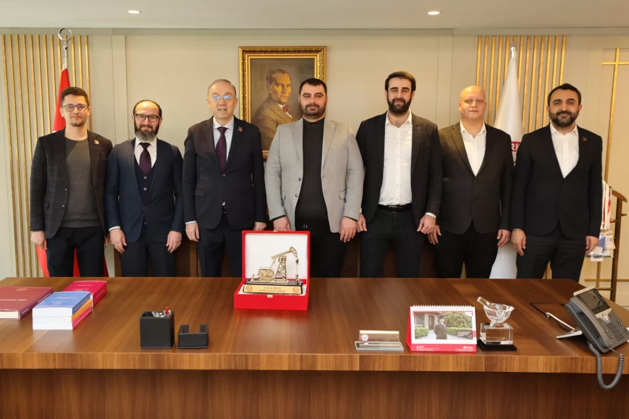 Türk Eczacılar Birliği ve Sağlık Örgütleri Liderleri Ankara'da Bir Araya Geldi