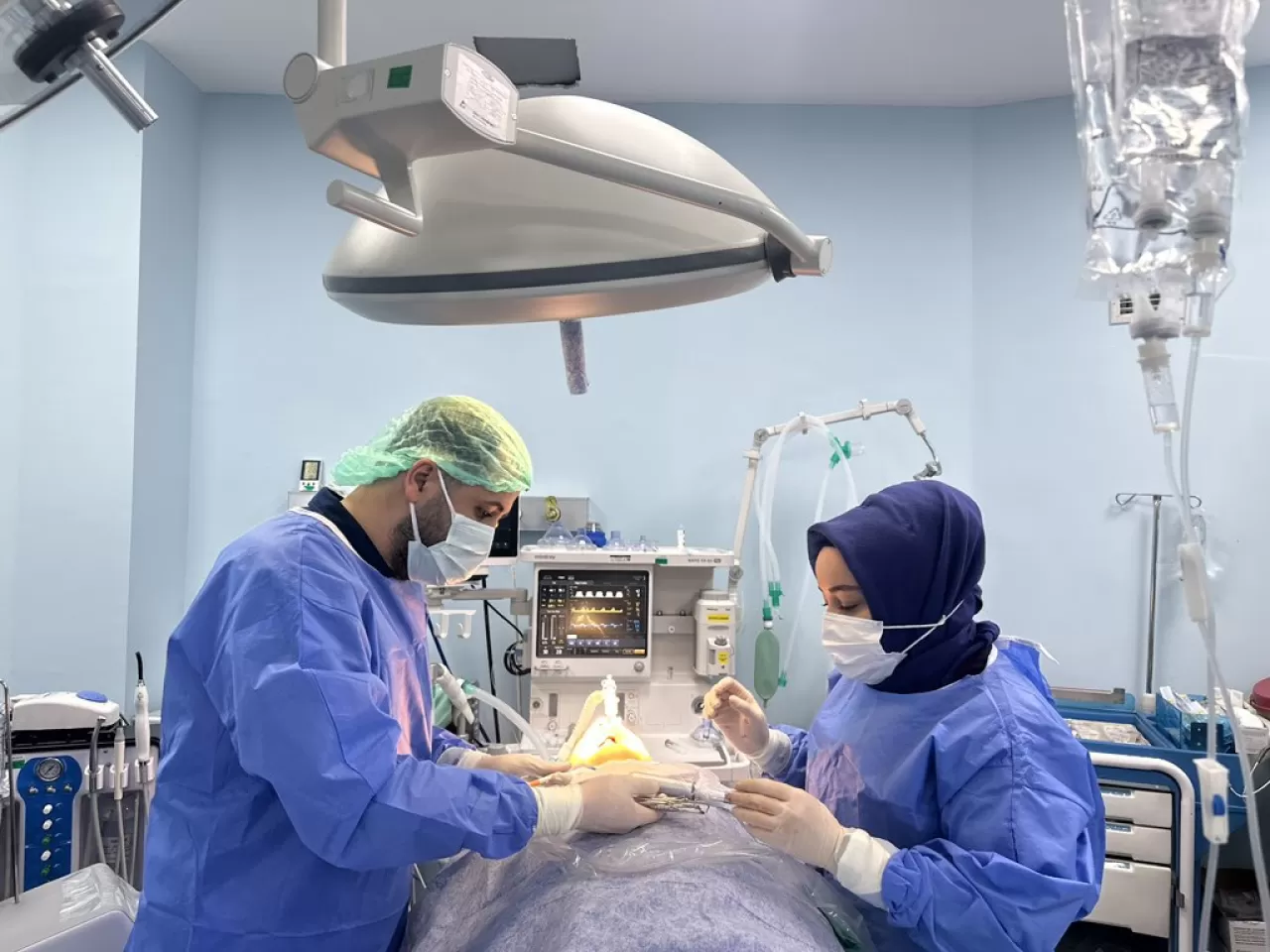 Batman'da Tıbbi Bir İlk: Genel Anestezi Altında Açık Sinüs Lift ve İmplant Başarısı