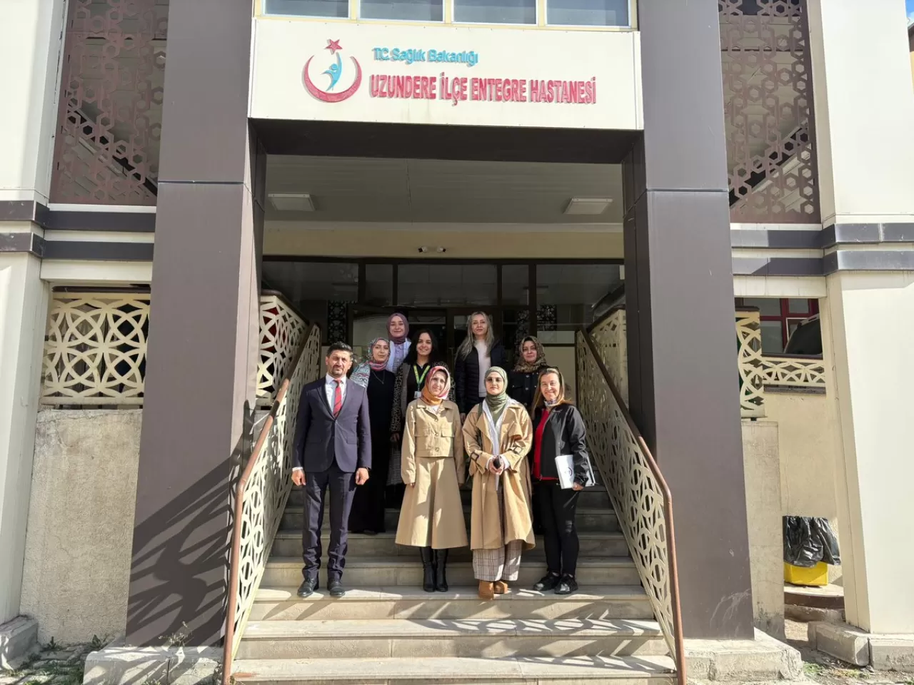 Uzundere'de Sağlık Taramaları ve Eğitim Çalışmaları Değerlendirildi