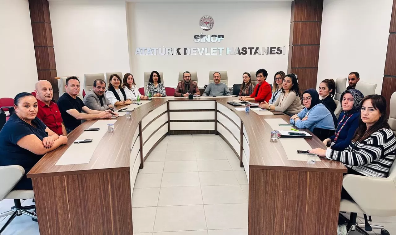 Sinop Atatürk Devlet Hastanesi'nde Hasta Güvenliği Toplantısı Gerçekleştirildi