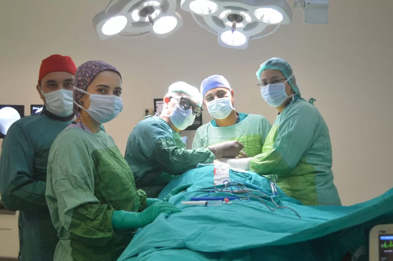 Muğla'da Nöronavigasyon Sistemi ile İlk Kez Dev Beyin Tümörü Ameliyatı Yapıldı