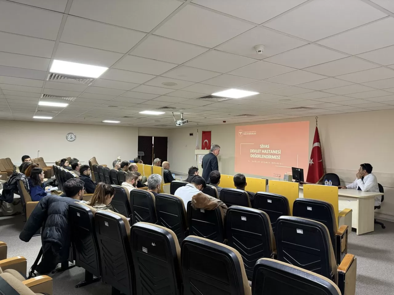 Sivas Devlet Hastanesi'nde Sağlık Değerlendirme Toplantısı Yapıldı