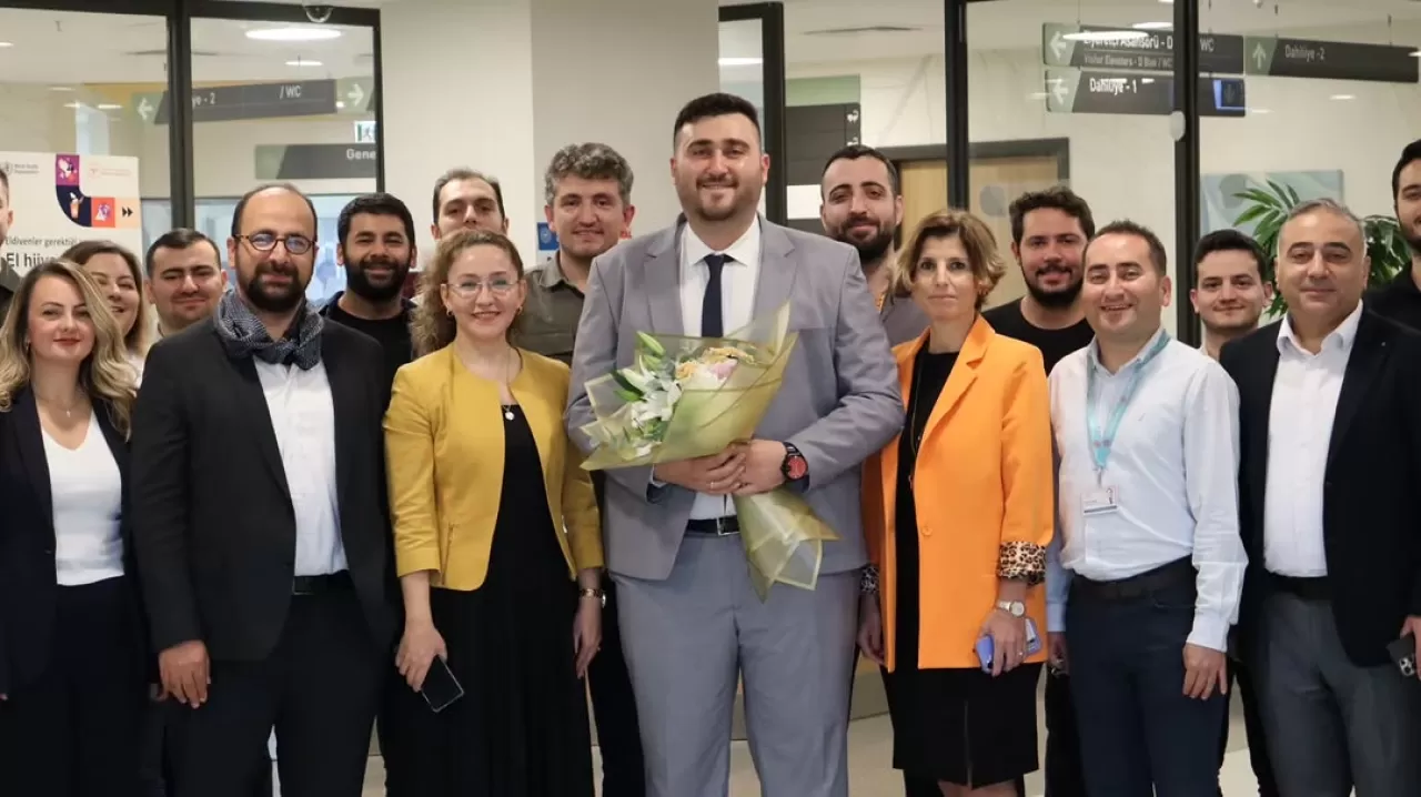 Bursa Şehir Hastanesi'nde Dr. Kadir Çelikateş İç Hastalıkları Uzmanı Oldu