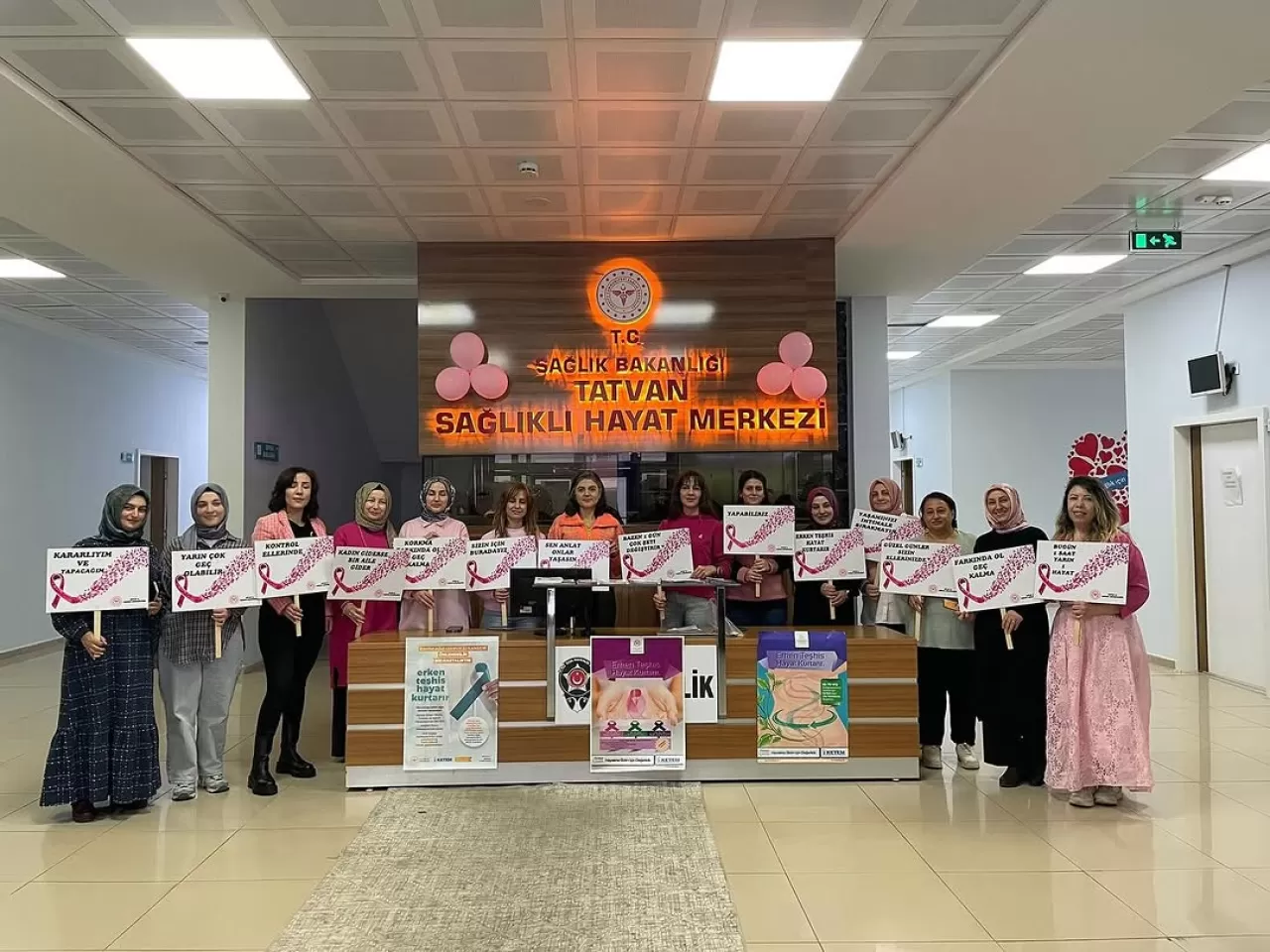 Bitlis Tatvan'da Meme Kanseri Farkındalık Ayı Etkinlikleri Yoğun İlgi Gördü