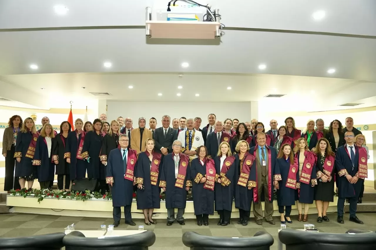 SBÜ Dr. Abdurrahman Yurtaslan Onkoloji Hastanesi'nde Akademik Yıl Açılışı ve Terfi Töreni