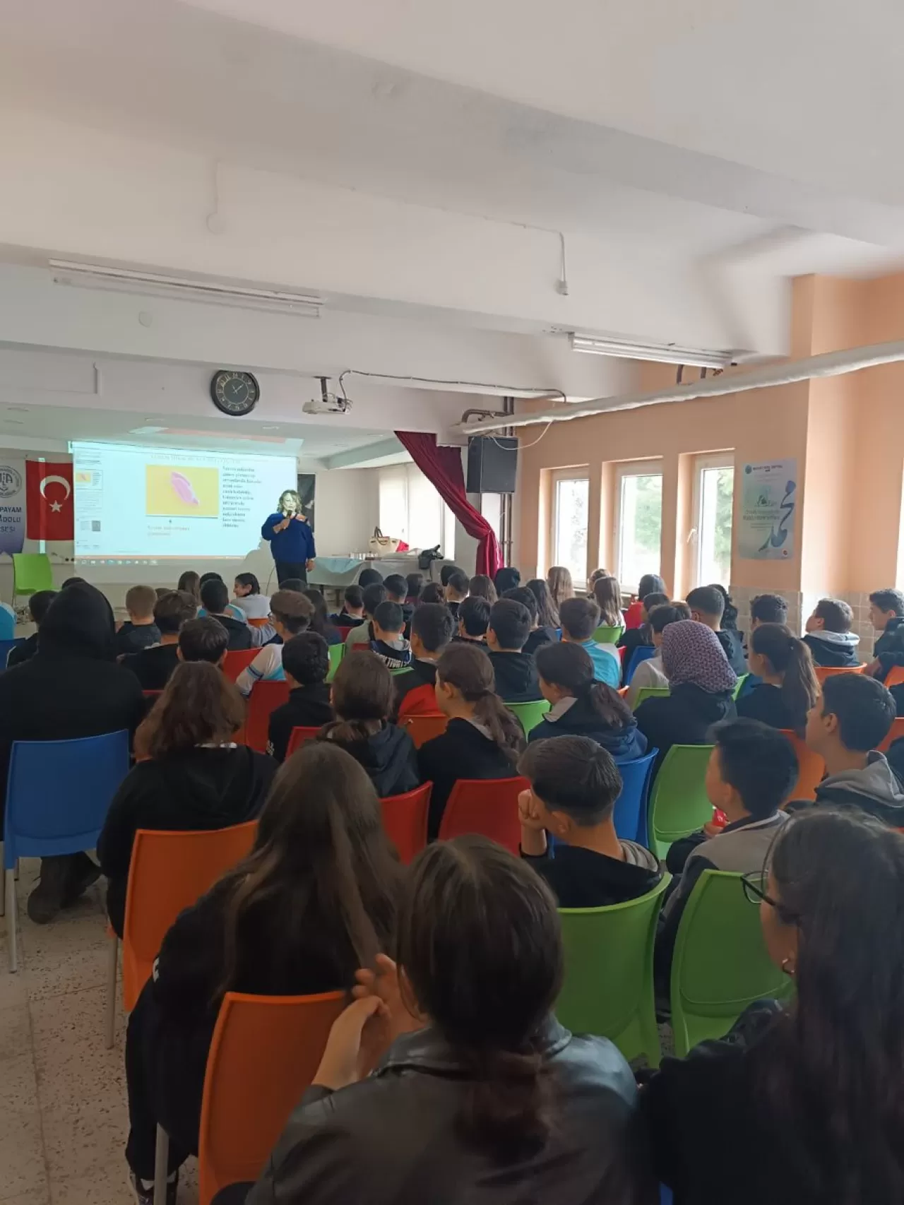 Denizli'de Öğrencilere Verem Eğitimi Verildi