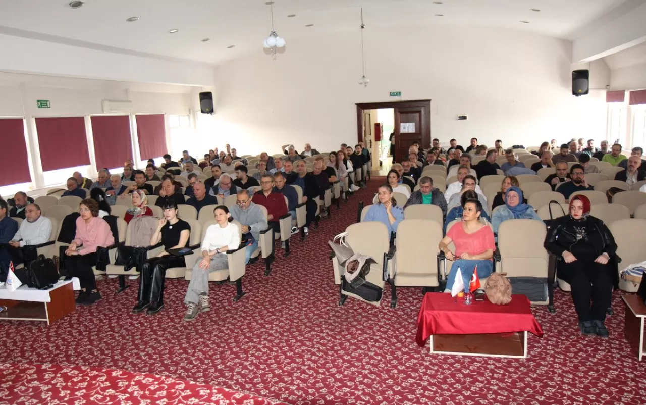 Denizli'de Aile Hekimlerine Yönelik Bağışıklama Eğitimi Tamamlandı