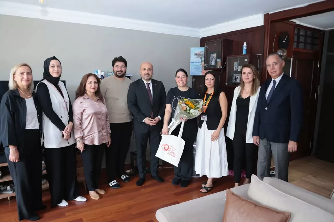 Adana'da Her Gebeye Birebir Ebe Desteği