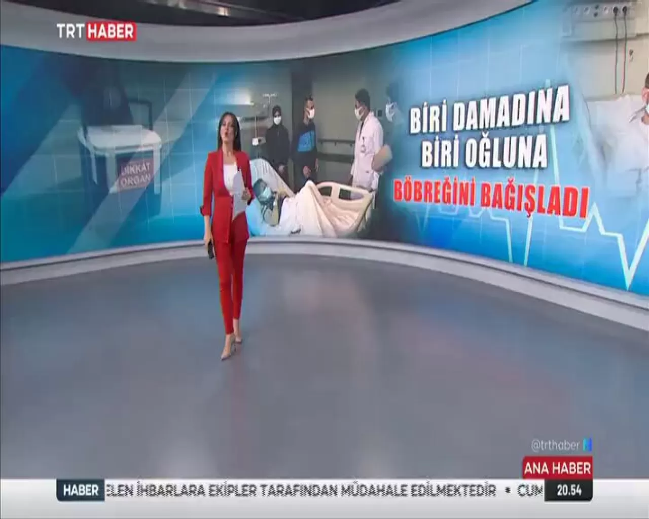 Bursa'da Duygusal Böbrek Nakli: Kaynana Damadına, Baba Oğluna Hayat Verdi