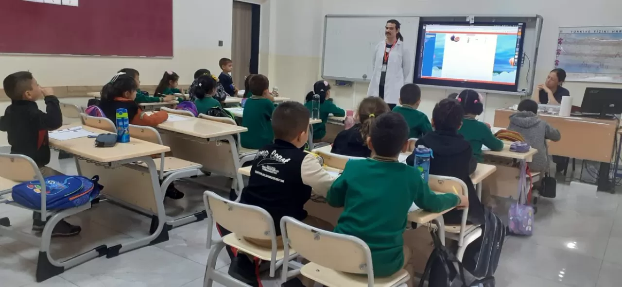 Denizli'de İlkokul Öğrencilerine Sağlık Taraması ve Eğitimi