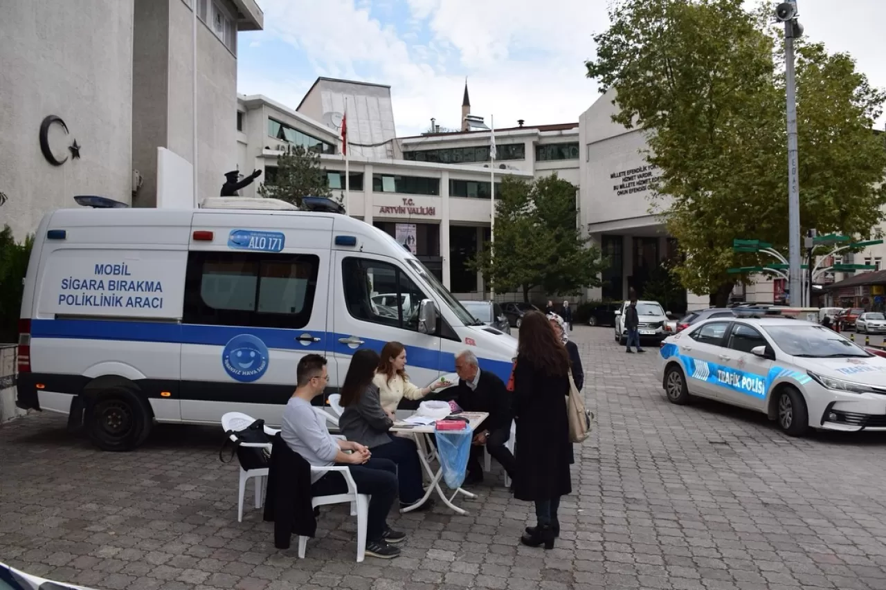 Artvin'de Mobil Sigara Bırakma Polikliniği Hizmete Girdi