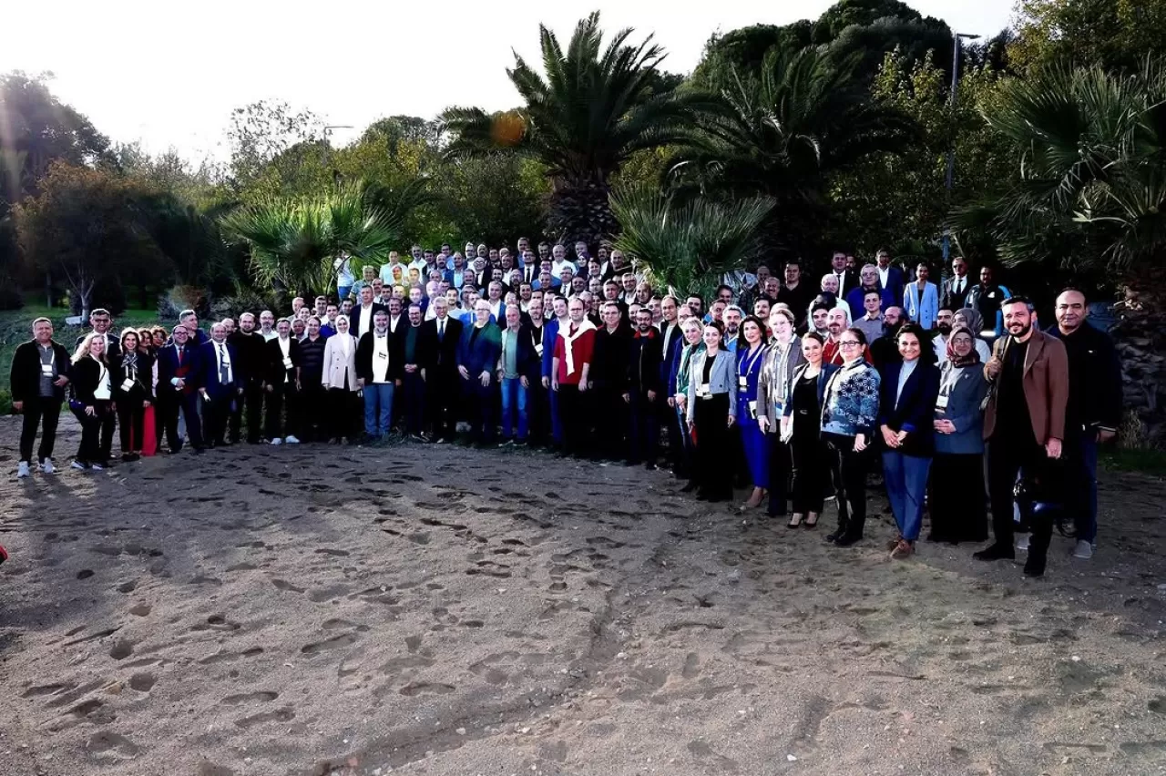 Sağlık Bakanı Memişoğlu Başkanlığında İl Sağlık Müdürleri Toplantısı Gerçekleştirildi