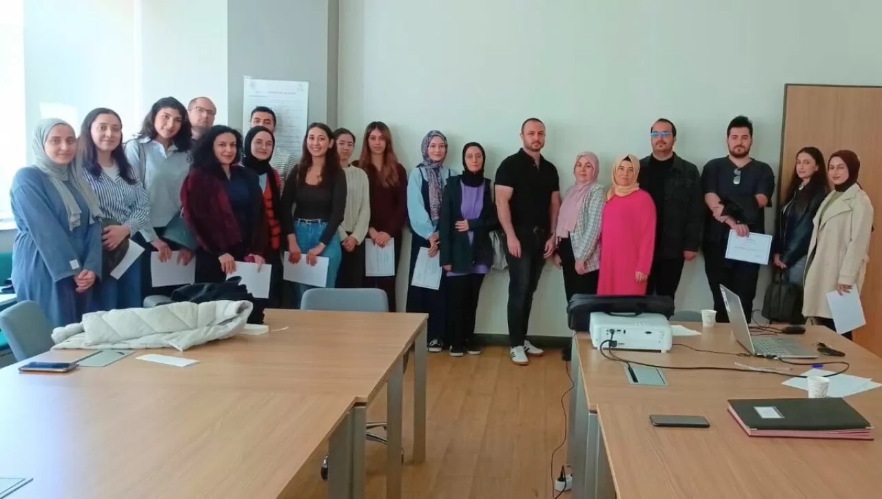 Gaziantep'te Hekimlere İstanbul Protokolü Eğitimi Verildi